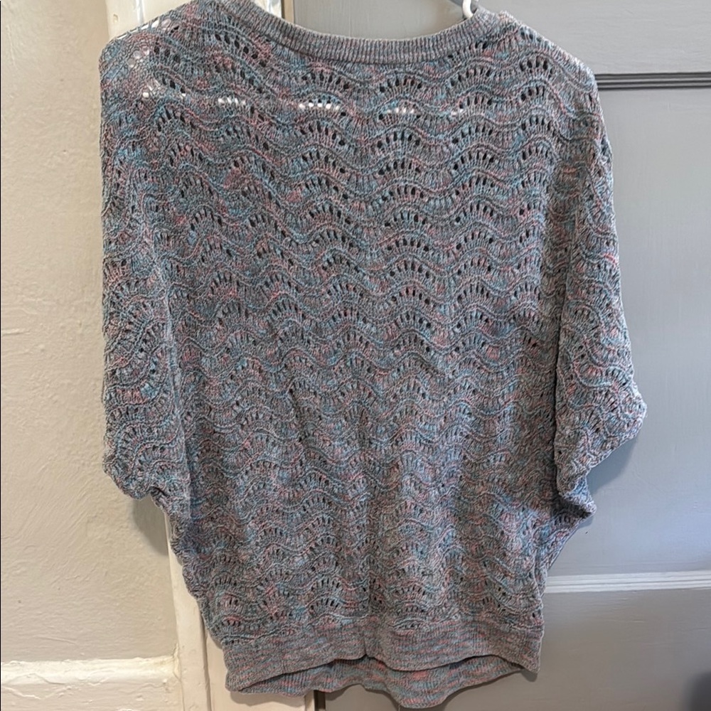 Gray and Pink Crew Neck Sweater with Loose-Knit Design